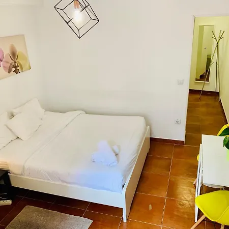 Apartment Firmeza 358 - Street Level